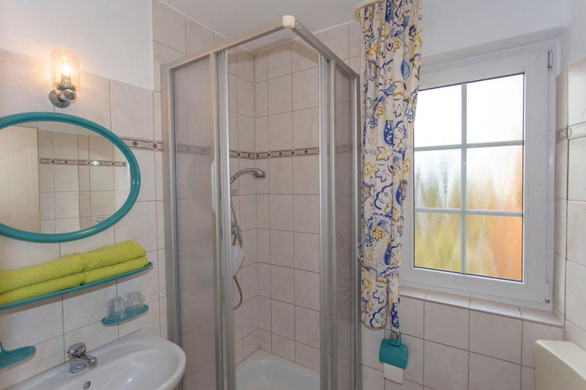Haus Dornroeschen 45107 Apartment Goehren  Luaran gambar